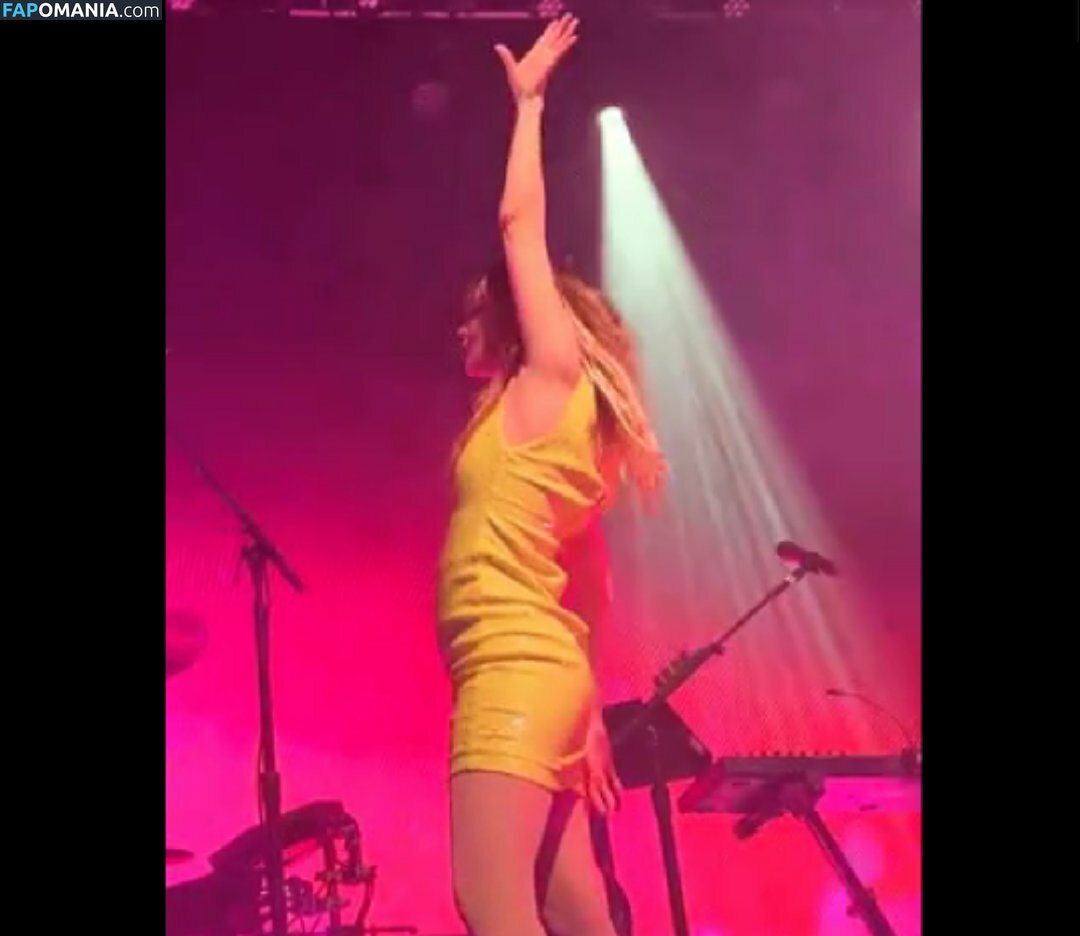 Lauren Mayberry / laurenevemayberry Naakt OnlyFans  Gelekte foto #591