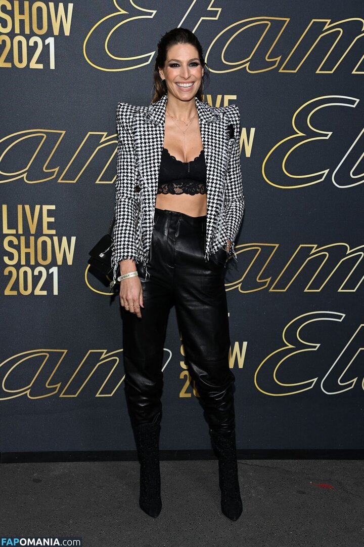 Laury Thilleman / laurythilleman Naakt OnlyFans  Gelekte foto #6