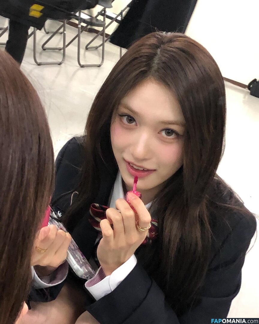 Lee Hyun-Seo / eeseooes / https: / iveleeseoi Naakt OnlyFans  Gelekte foto #7