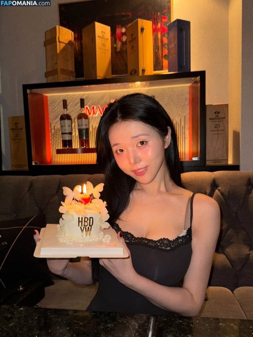 Lee Yeon-woo / yeonwooahh / yonu1201 / 이연우 | Yonu Kuro | yonu_kuro Naakt OnlyFans  Gelekte foto #1
