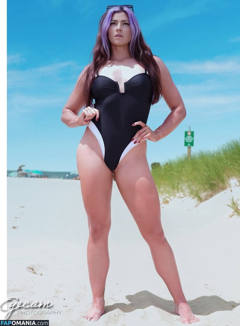 Lena Kross / lena_kross Naakt OnlyFans  Gelekte foto #3