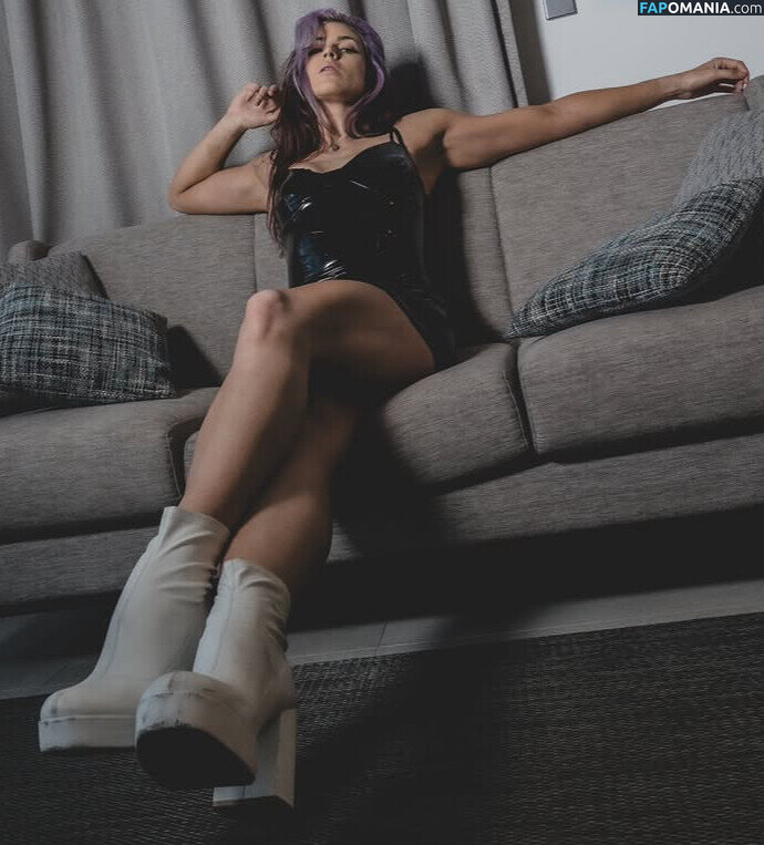 Lena Kross / lena_kross Naakt OnlyFans  Gelekte foto #52