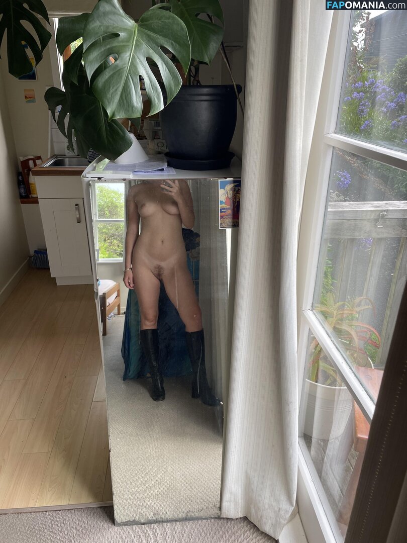 Lepetit_lapin / lepetitlapinkarori Naakt OnlyFans  Gelekte foto #1