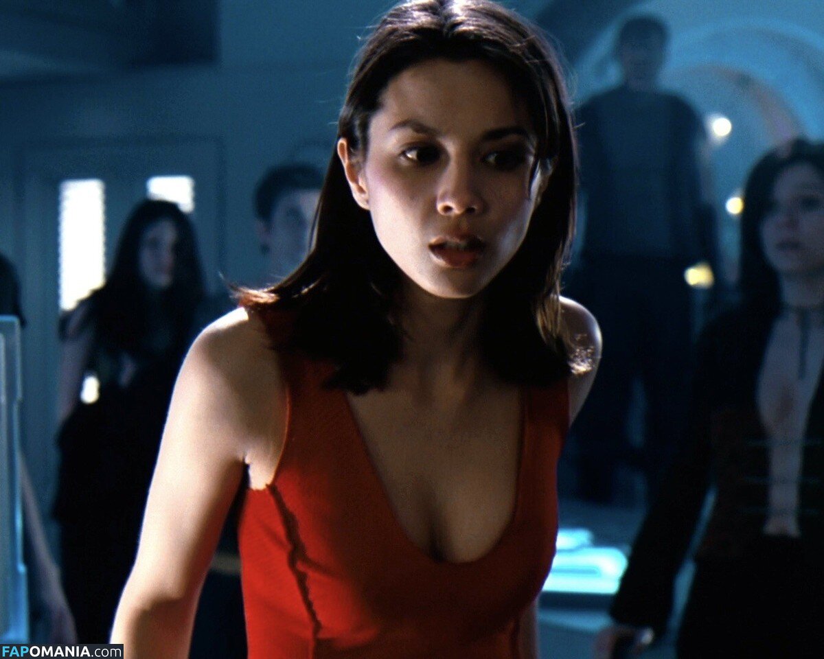 Lexa Doig Naakt OnlyFans  Gelekte foto #16