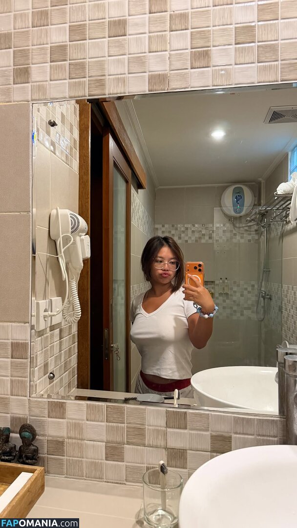 Lilhua12 / heyismewawa Naakt OnlyFans  Gelekte foto #1