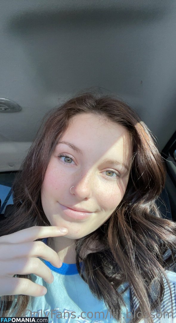 Lilly_Blossom / lili.blossom / lilyblossom_es Naakt OnlyFans  Gelekte foto #32