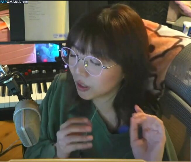 LilyPichu / onlysaber Naakt OnlyFans  Gelekte foto #308