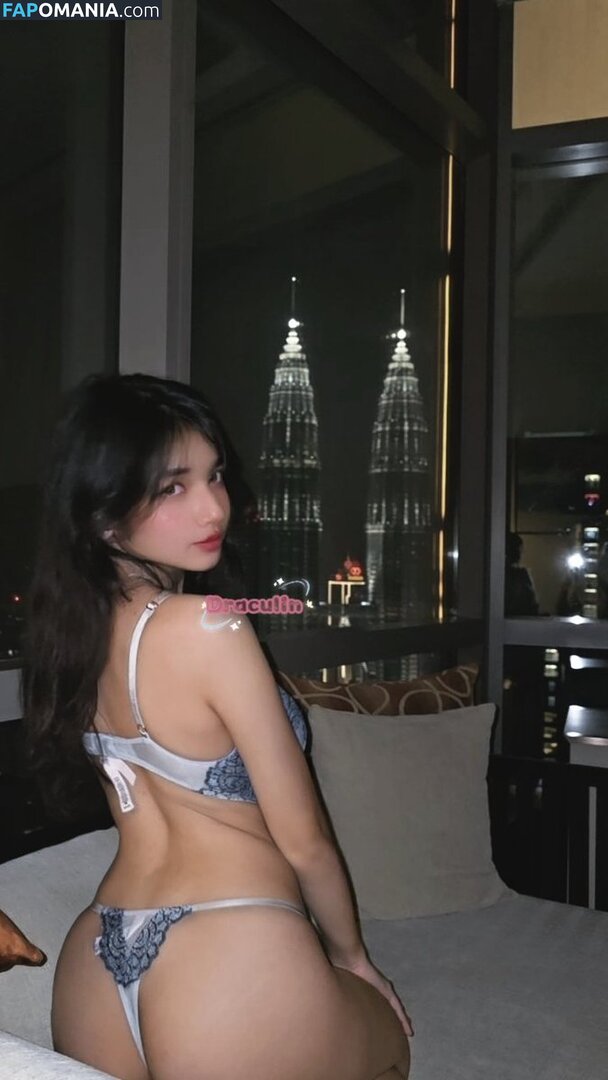 Lin Van Elsen Naakt OnlyFans  Gelekte foto #3