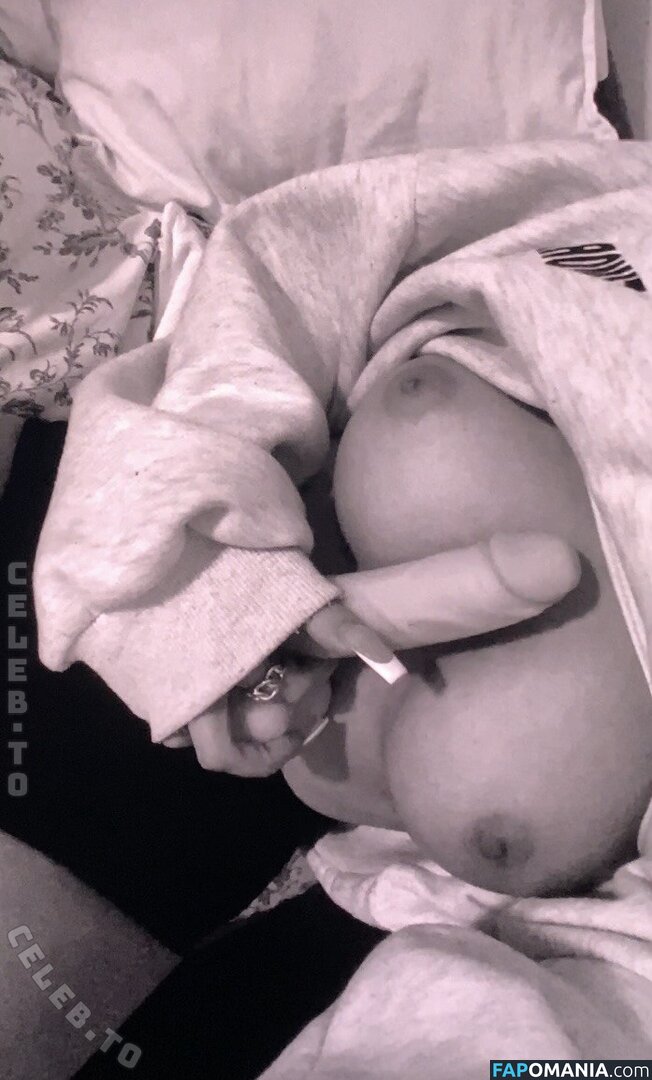 Lina.vey / Linav.ey Naakt OnlyFans  Gelekte foto #1