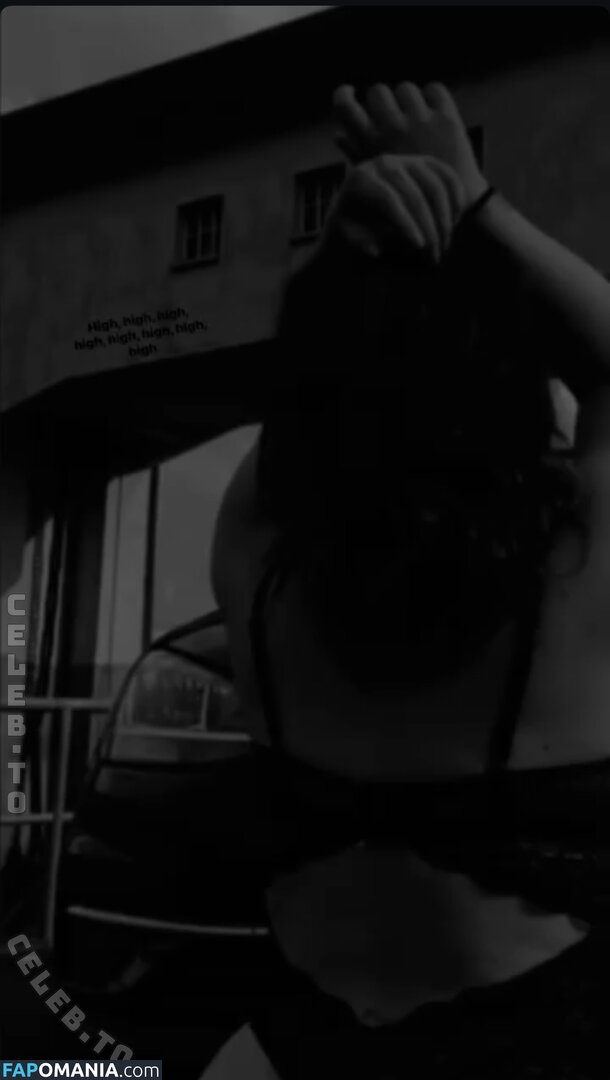_linaa.wars_ Naakt OnlyFans  Gelekte foto #3
