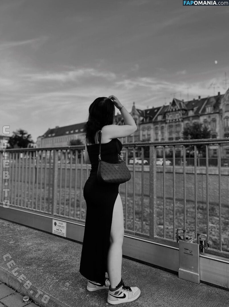 _linaa.wars_ Naakt OnlyFans  Gelekte foto #8