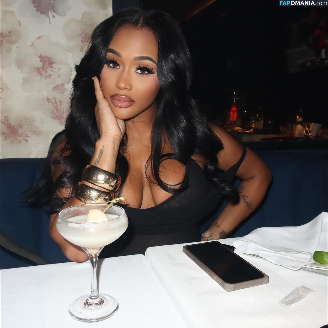 Lira Galore / Lira Mercer / lira_galore / liragalore Naakt OnlyFans  Gelekte foto #1