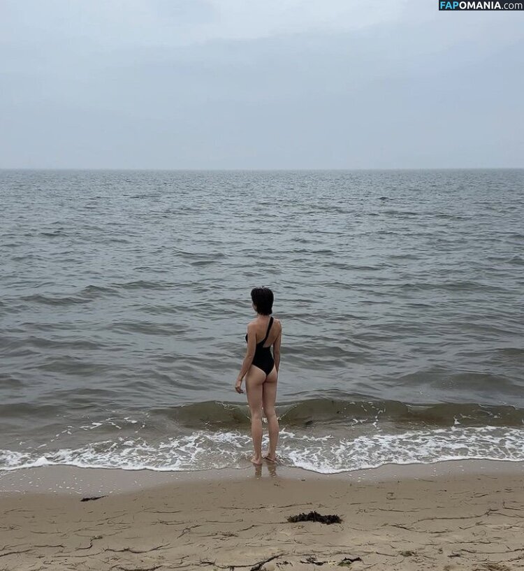 Bluemoonmagic2 / Lisa-Marie Koroll / lisamariekoroll Naakt OnlyFans  Gelekte foto #1