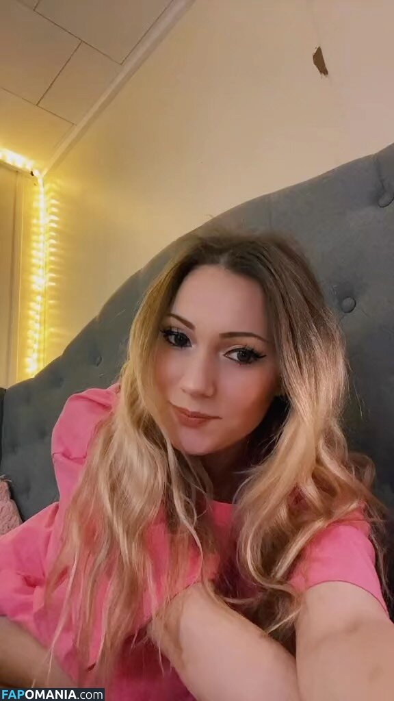 Little Momma / Littleemommaa21 / littlee.mommaa23 / littleemommaa23 Naakt OnlyFans  Gelekte foto #12