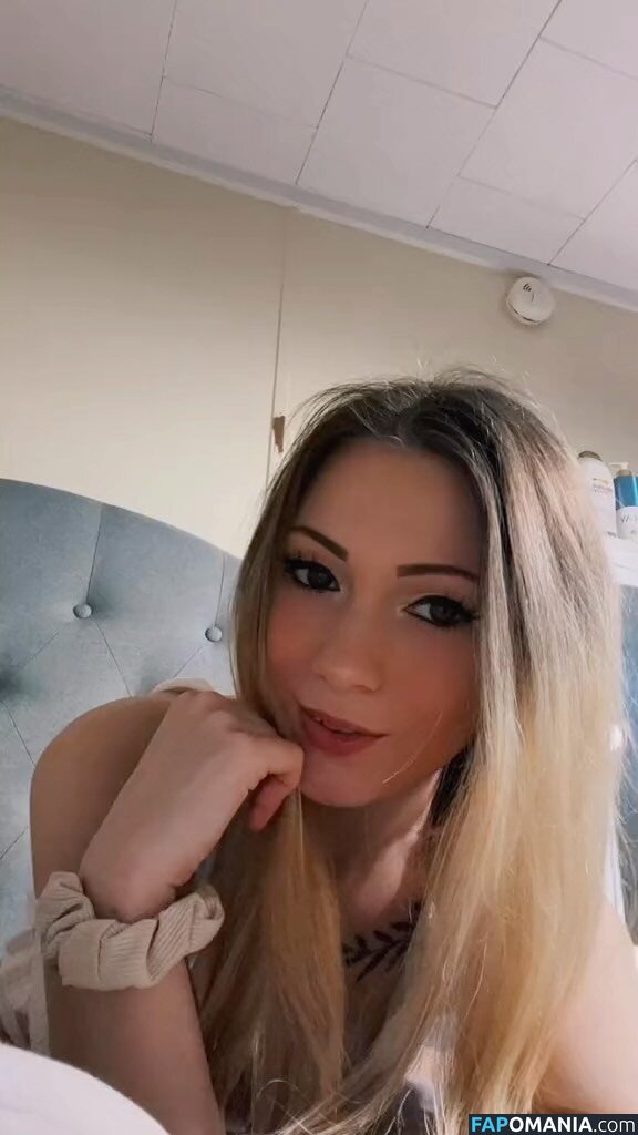 Little Momma / Littleemommaa21 / littlee.mommaa23 / littleemommaa23 Naakt OnlyFans  Gelekte foto #17