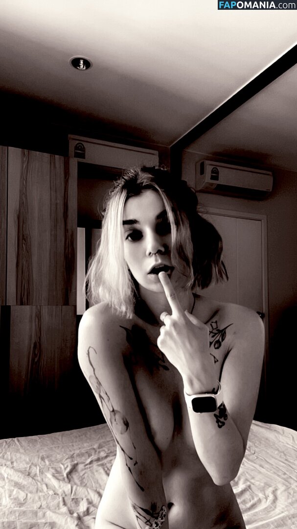 Little Satana / little.satana / s.satana_666 / tomnaya_satana Naakt OnlyFans  Gelekte foto #32