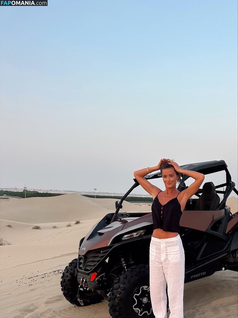 Liv Bentley / Olivia Bentley / oliviabentleyk / theoliviabentley Naakt OnlyFans  Gelekte foto #4
