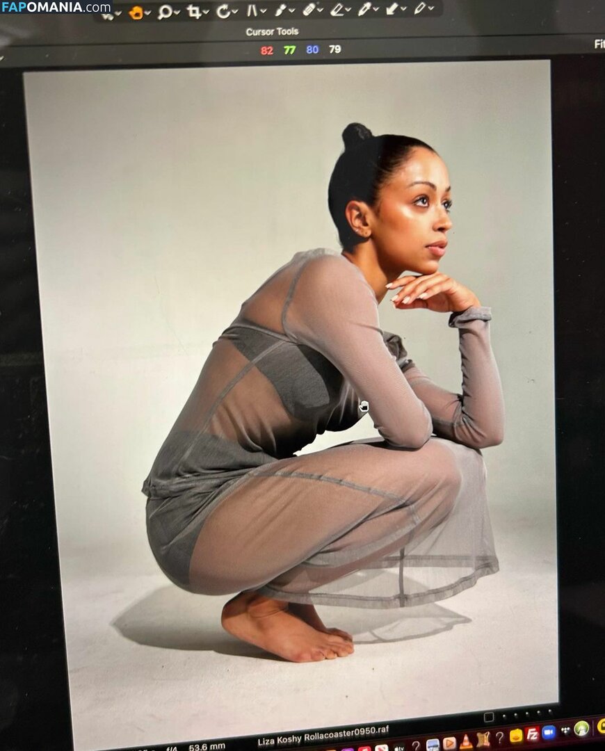 Liza Koshy / lizakoshy Naakt OnlyFans  Gelekte foto #5