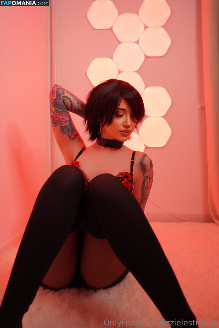 Lizzie Le Strange / lizzielestrange Naakt OnlyFans  Gelekte foto #10