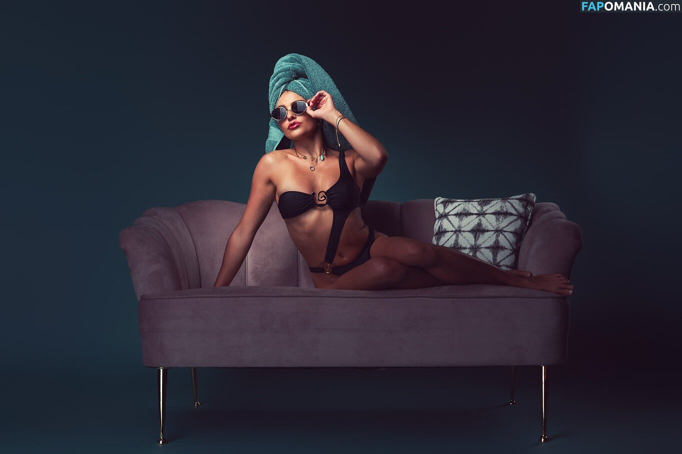 Logan Vaughan / Logan.grace / LoganGraceVaug1 / logan.grace16 Naakt OnlyFans  Gelekte foto #2