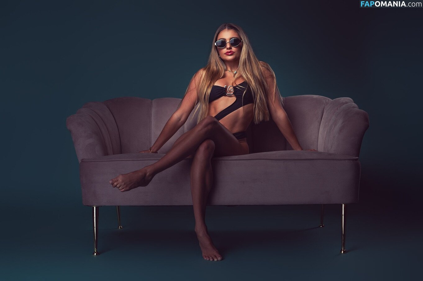 Logan Vaughan / Logan.grace / LoganGraceVaug1 / logan.grace16 Naakt OnlyFans  Gelekte foto #4