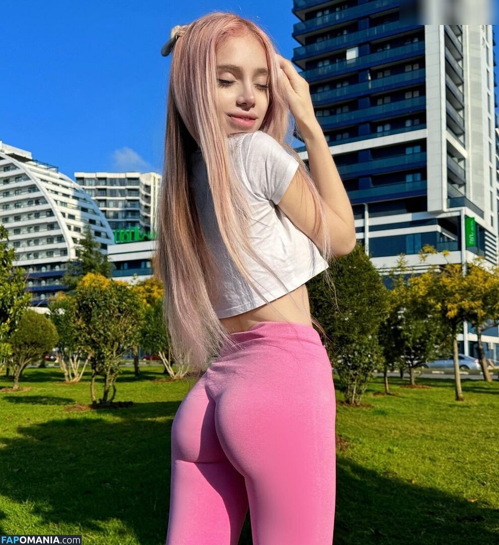 Belaofficial / LoLiBela / lolibela_2 / lovebela Naakt OnlyFans  Gelekte foto #42