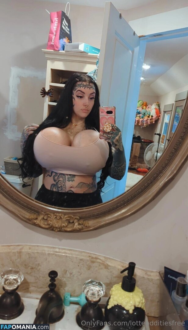 fb_0296 / lotteodditiesfree Naakt OnlyFans  Gelekte foto #20