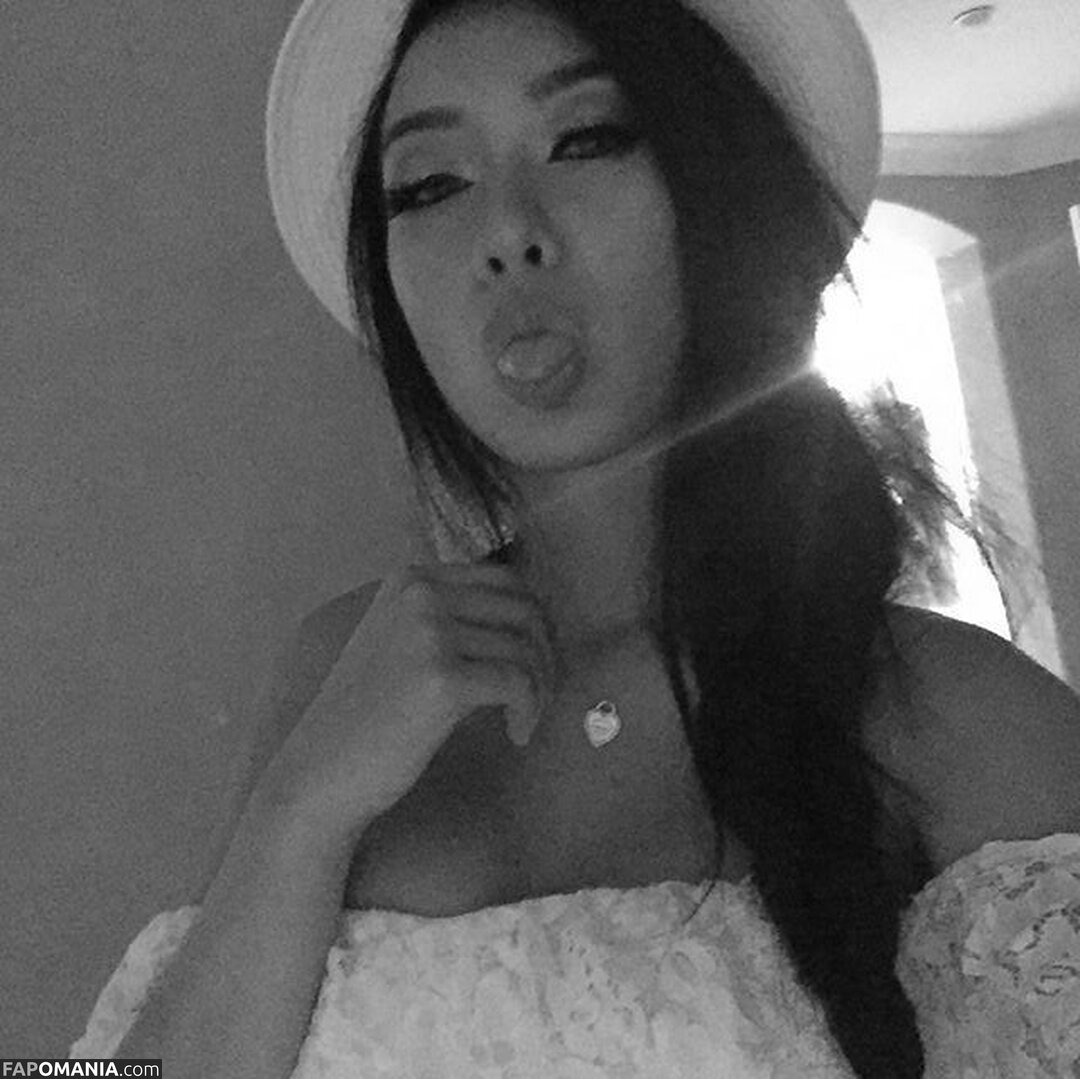 Lovelynnc / Lynn Chu / lovelynn / lovelynnc_love Naakt OnlyFans  Gelekte foto #32
