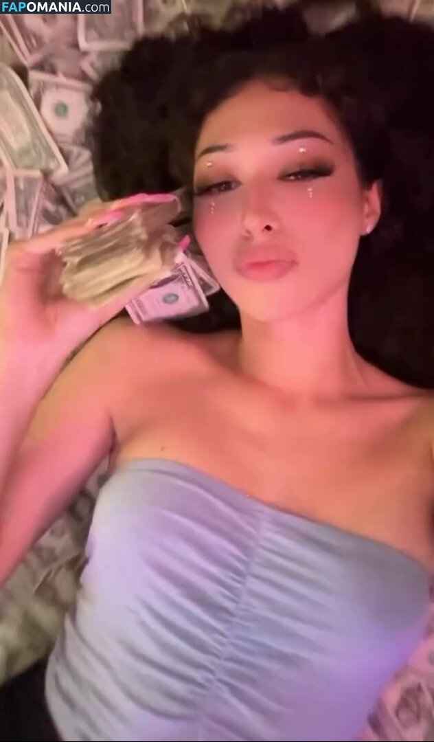 LoyaltyraeLynn / https: Naakt OnlyFans  Gelekte foto #2