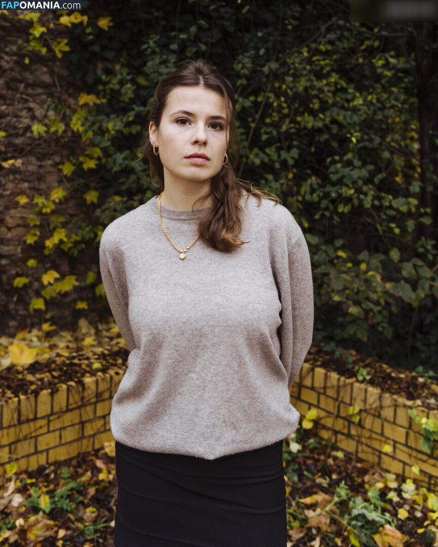 Luisa Neubauer / luisaneubauer Naakt OnlyFans  Gelekte foto #133