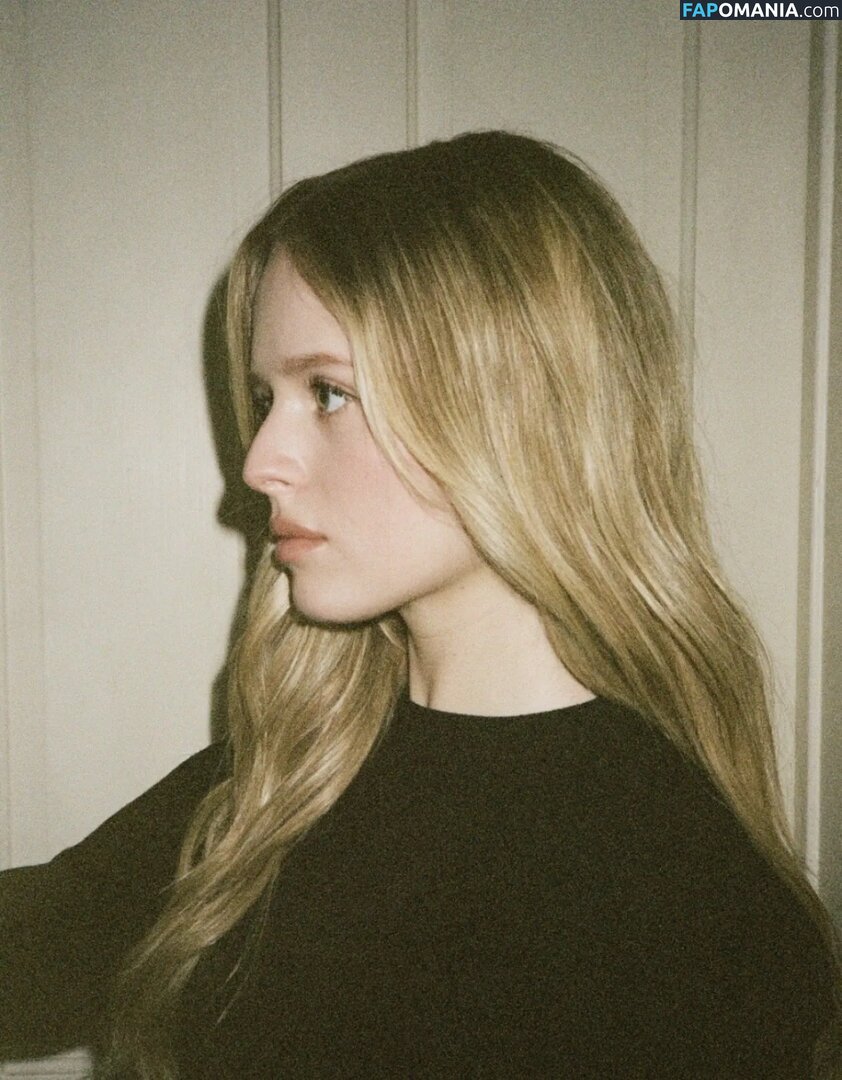 Lulu Wilson / luluswilson Naakt OnlyFans  Gelekte foto #3