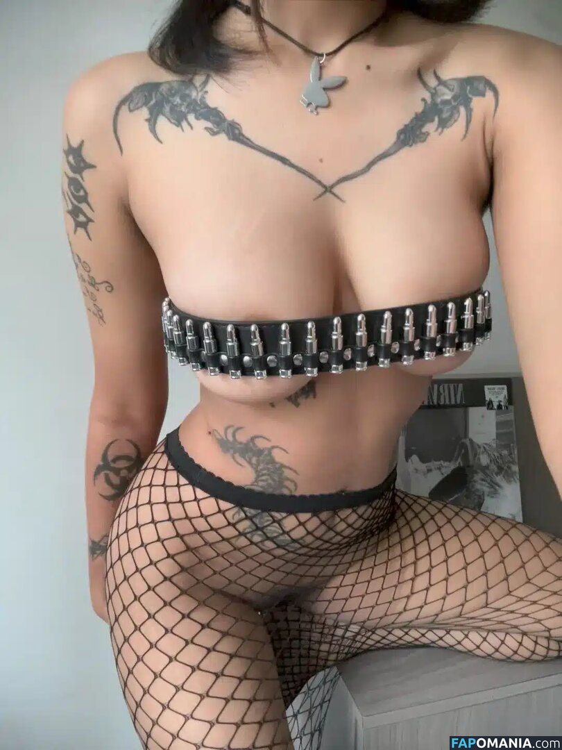 Luna Domsyou Naakt OnlyFans  Gelekte foto #4