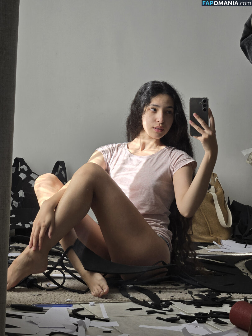 Luna Myosotis / LunaMyosotis Naakt OnlyFans  Gelekte foto #4