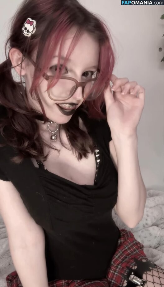 LunarStarshine / LunarSunshine / luna_sunshine_official / lunasunshine420 Naakt OnlyFans  Gelekte foto #3