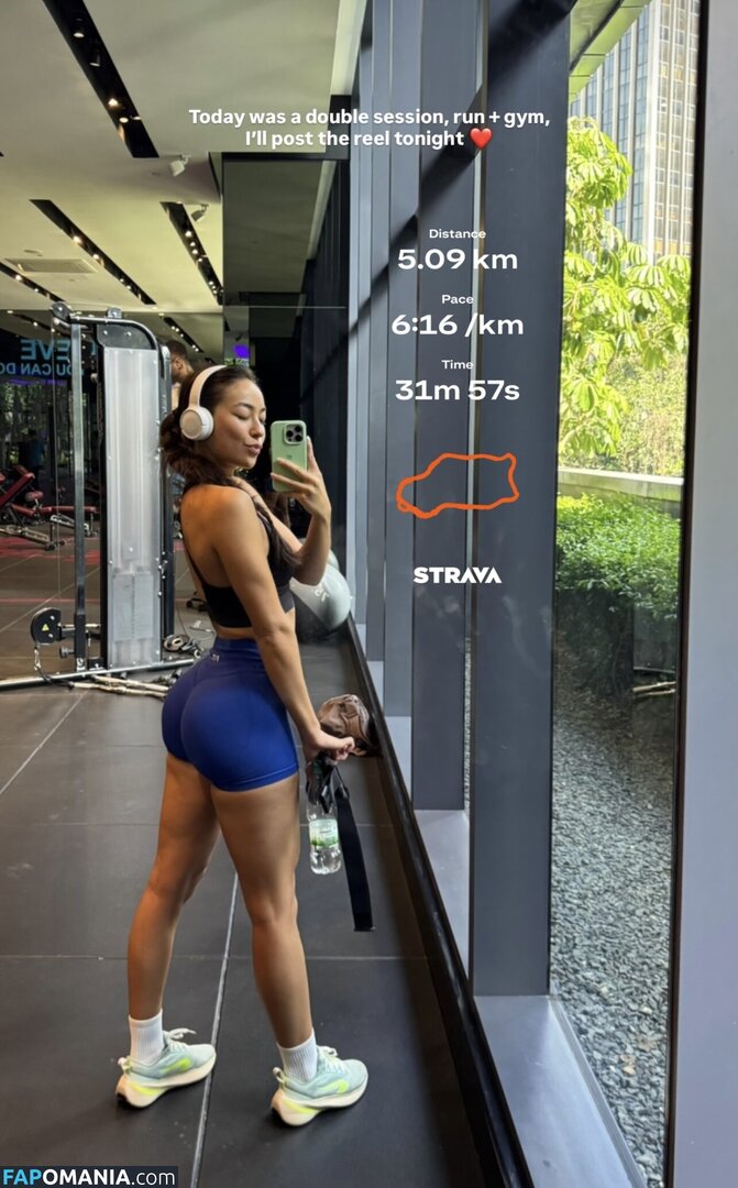 Lycia Calvet / lycia_calvet Naakt OnlyFans  Gelekte foto #3
