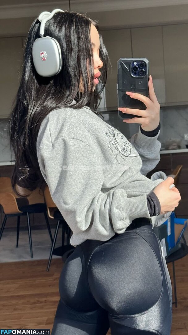 lyna_com2000 Naakt OnlyFans  Gelekte foto #3