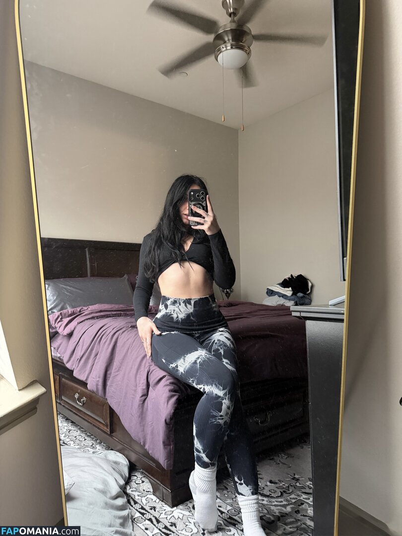 Lyndi / Lyndi__ / lindsayelizzabeth / lyndihassell Naakt OnlyFans  Gelekte foto #3