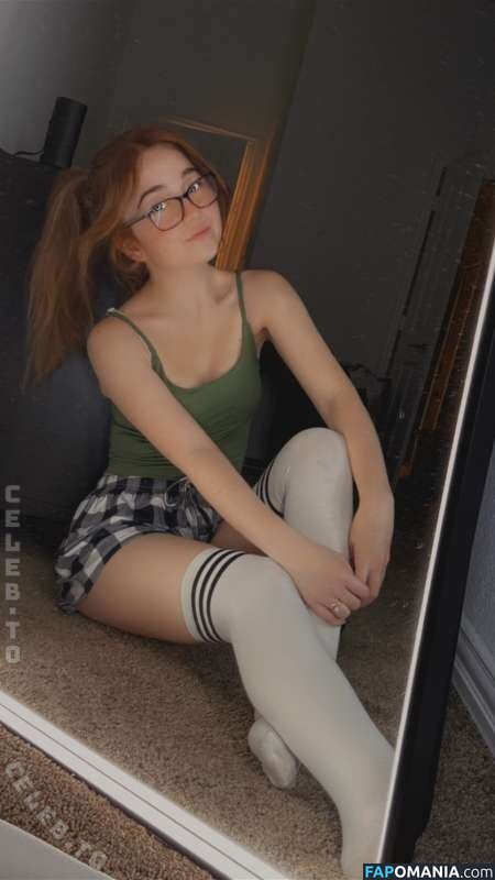 Lyssaurora / https: Naakt OnlyFans  Gelekte foto #338