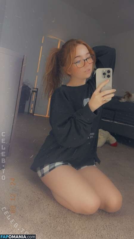 Lyssaurora / https: Naakt OnlyFans  Gelekte foto #377