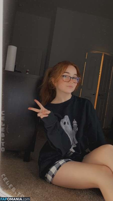 Lyssaurora / https: Naakt OnlyFans  Gelekte foto #379
