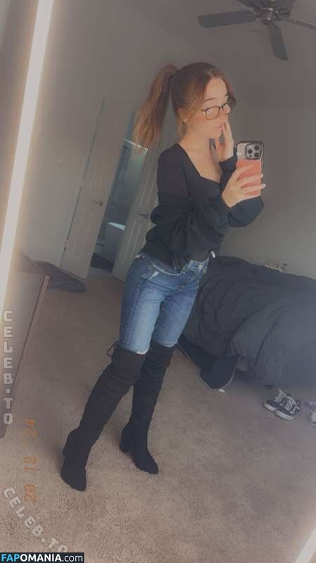 Lyssaurora / https: Naakt OnlyFans  Gelekte foto #381