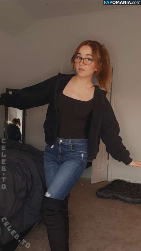 Lyssaurora / https: Naakt OnlyFans  Gelekte foto #395