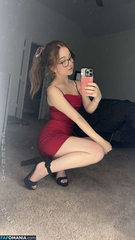 Lyssaurora / https: Naakt OnlyFans  Gelekte foto #411