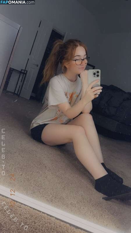 Lyssaurora / https: Naakt OnlyFans  Gelekte foto #435