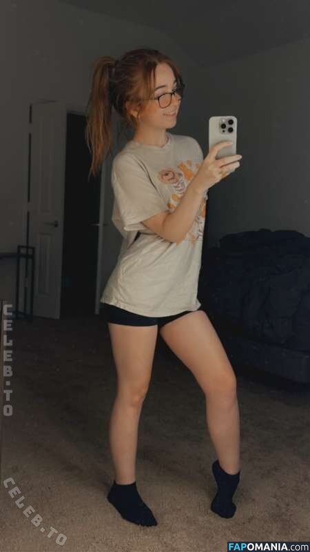 Lyssaurora / https: Naakt OnlyFans  Gelekte foto #437