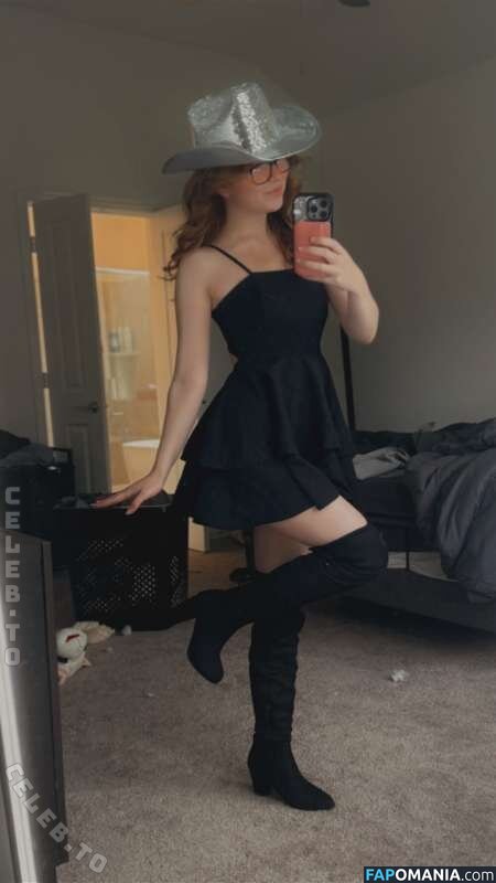 Lyssaurora / https: Naakt OnlyFans  Gelekte foto #477