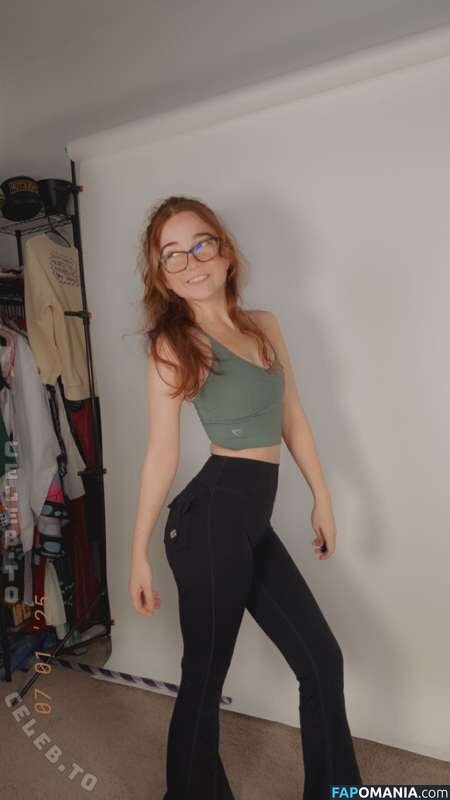 Lyssaurora / https: Naakt OnlyFans  Gelekte foto #519