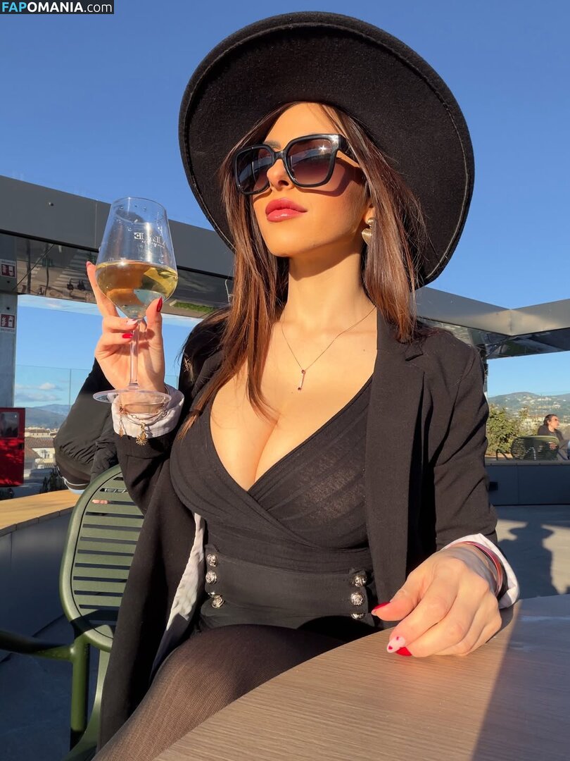 Maddalena Cabizzosu / madame_x_93 / madamex93 Naakt OnlyFans  Gelekte foto #15