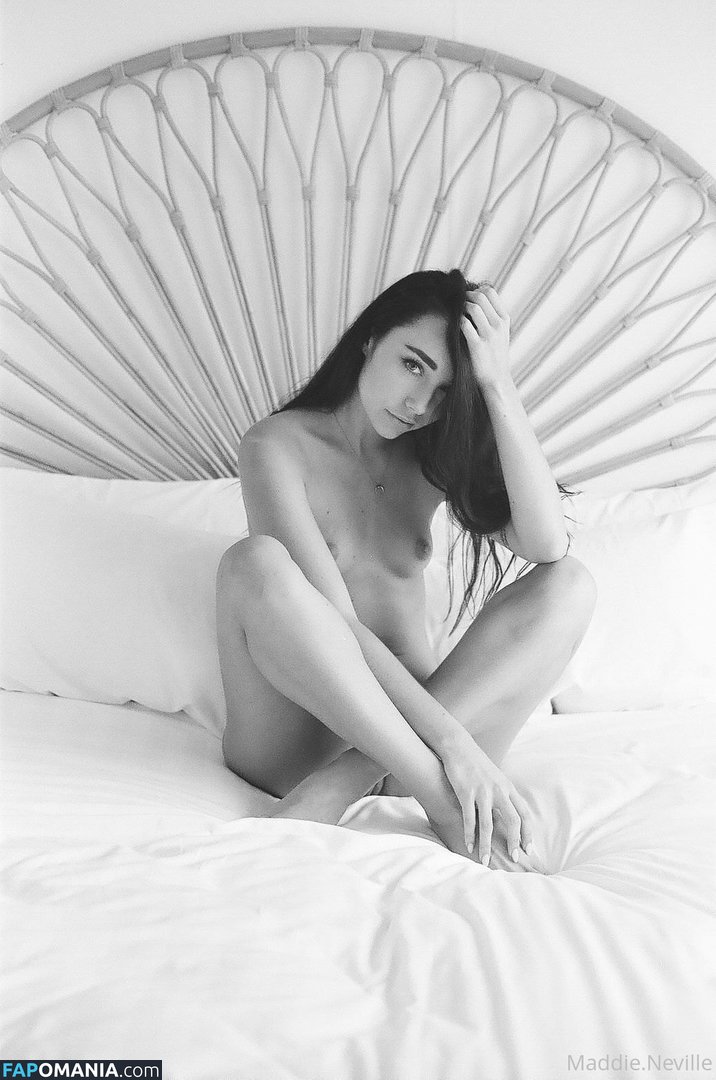 maddieneville / maddieneville_ Naakt OnlyFans  Gelekte foto #22