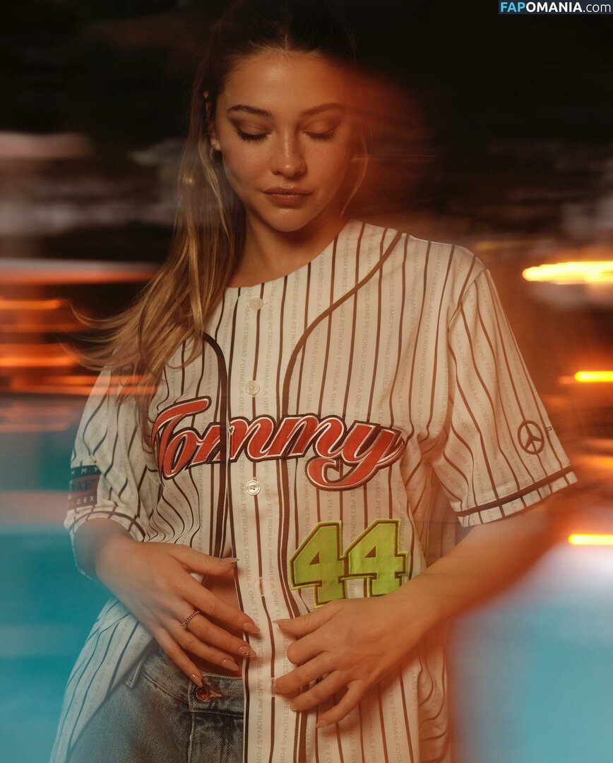 Madelyn Cline / madelyncline Naakt OnlyFans  Gelekte foto #215